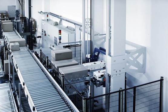 Weisser spart Platz und erhöht Flexibilität mit Shuttle-Technologie von viastor