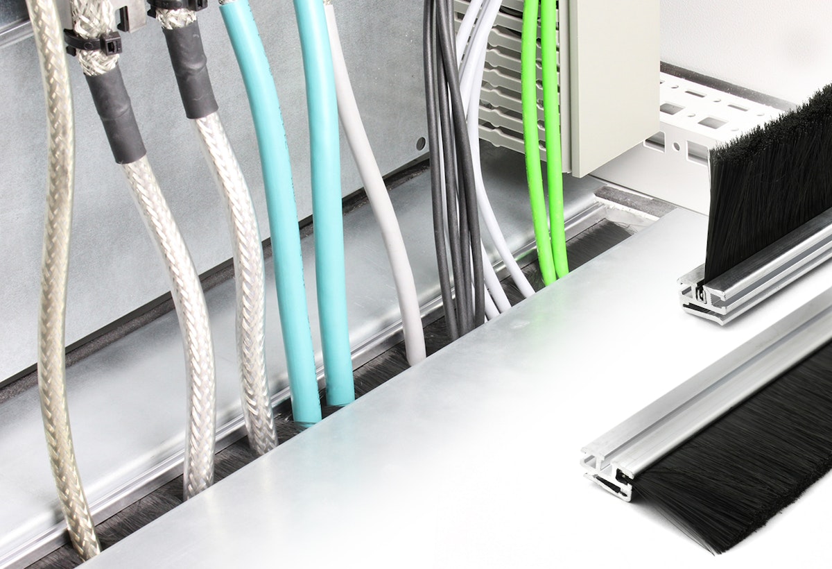 Das geniale Allroundtalent -  die universelle Bürstenleiste KDR-BES-U  