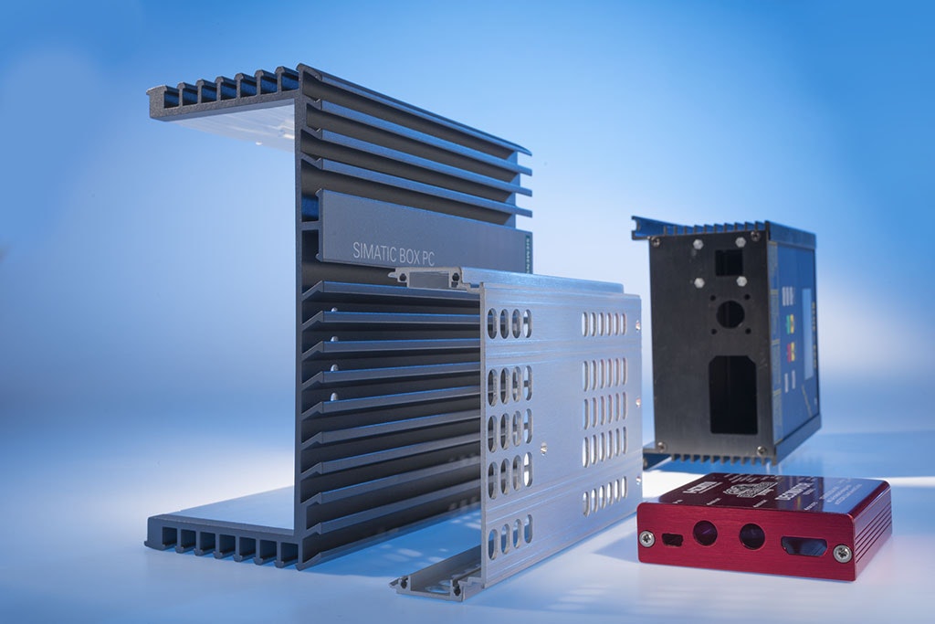 Mit speziellen Gehäusen den rauen Bedingungen in der Industrie trotzen