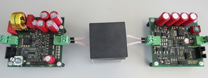 Kabellose Energie- und Datenübertragung kombinieren