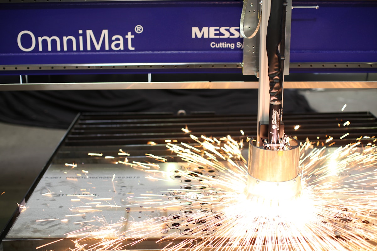 Brennschneidmaschine OmniMat® von Messer Cutting Systems
