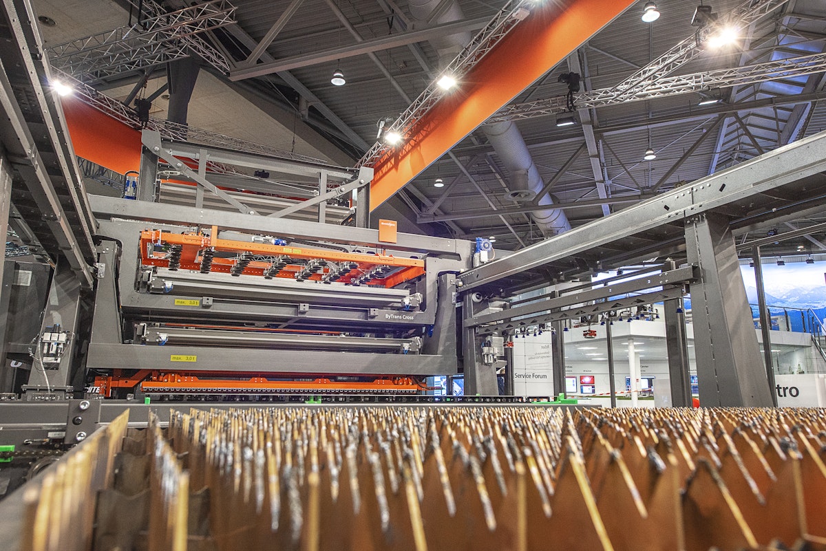 Die vollautomatisierte Production Line in der Blechbearbeitung