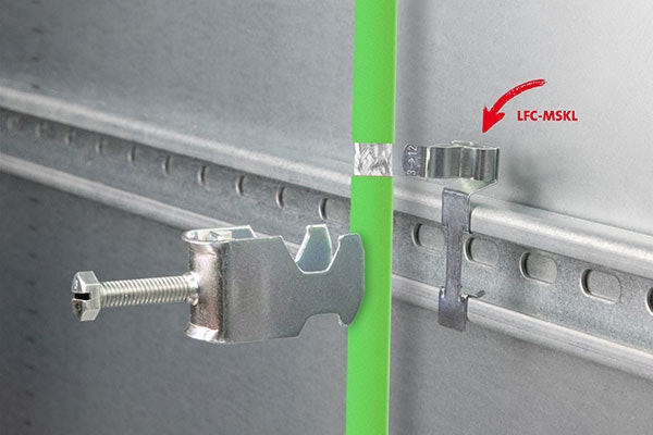 Neue EMV Schirmklammern zur Montage auf C-Schienen