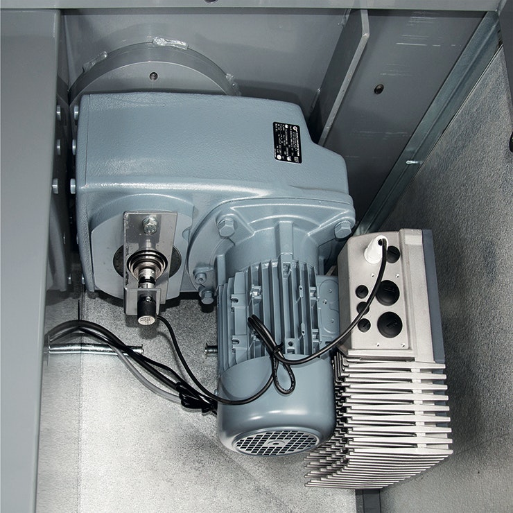 Effizienter biegen mit Flachgetriebemotoren von NORD DRIVESYSTEMS