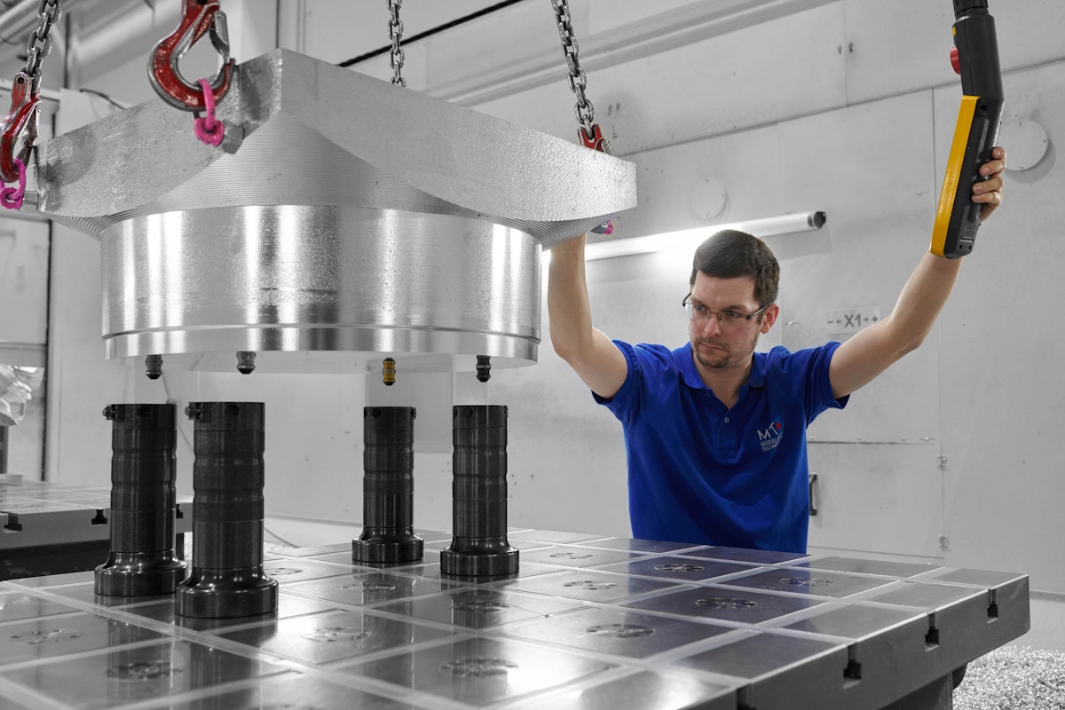 Modulare Nullpunktspanntechnik erleichtert und beschleunigt Arbeit bei Modellbauer