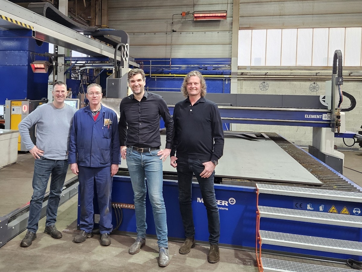 J&B GRIJPERS GREIFT ZU - Erste Plasma-Fasenschneidmaschine ELEMENT für Benelux