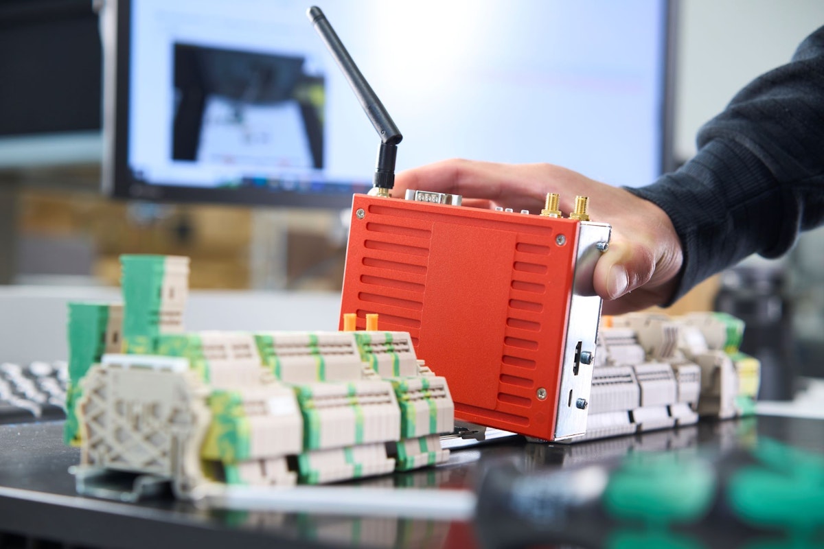 Industrie-PC kaufen: Warum Sie auf einen Experten setzen sollten – und nicht auf den Versandhandel