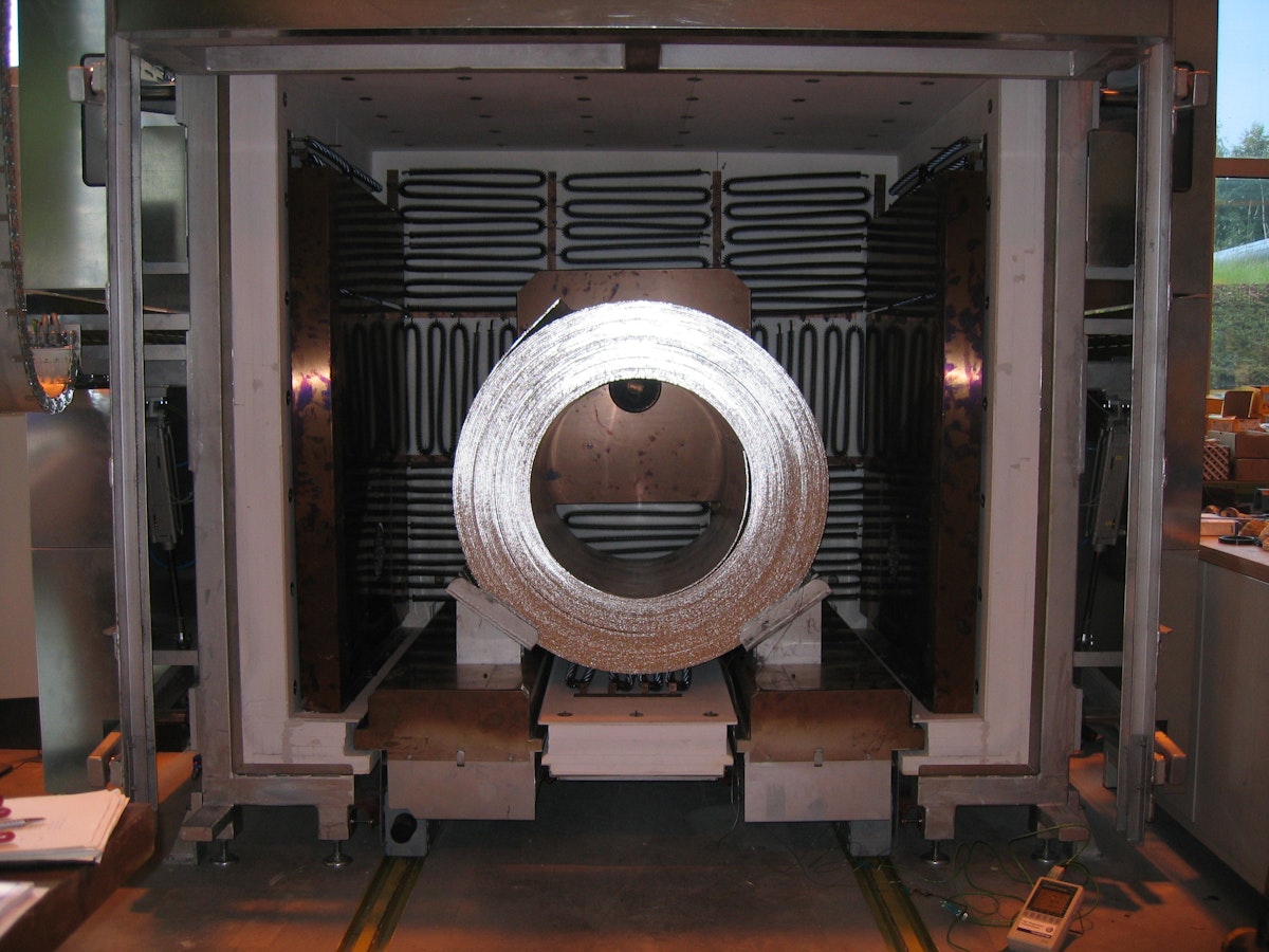 Herdwagenöfen für die Bestückung mit Kran