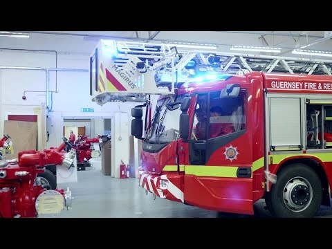 Robuste Sicherheitssteuerungen unterstützen Feuerwehrfahrzeuge bei heißen Einsätzen
